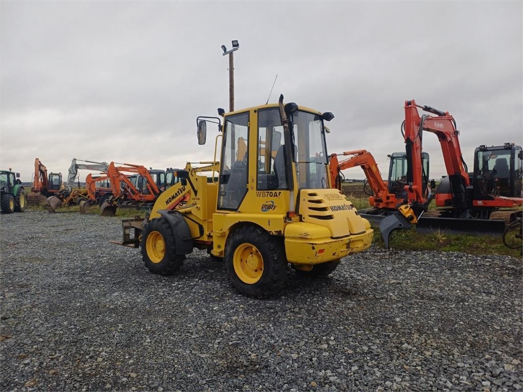 Komatsu WB70A Pyöräkuormaaja - Utovarivač točkaš: slika 3 Komatsu WB70A Pyöräkuormaaja - Utovarivač točkaš: slika 3