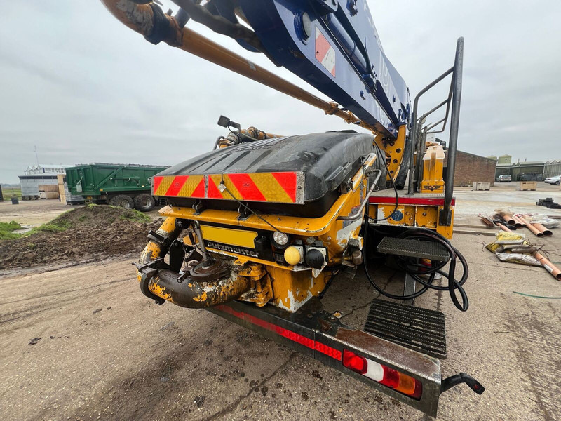 Mercedes-Benz Actros - Stacionarna pumpa za beton: slika 5 Mercedes-Benz Actros - Stacionarna pumpa za beton: slika 5