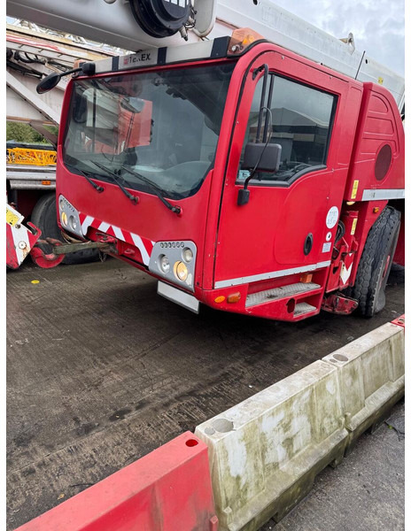 Terex AC40 - Autokran za sve terene: slika 2 Terex AC40 - Autokran za sve terene: slika 2