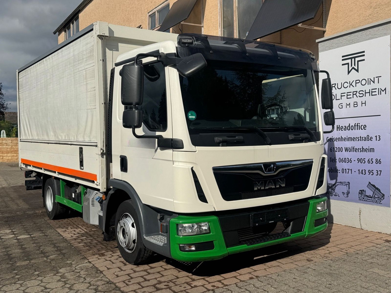 MAN TGL 8.190/GT-Rollo/B-L/Klima/aus1.Hand - Kamion za prevoz boca: slika 1 MAN TGL 8.190/GT-Rollo/B-L/Klima/aus1.Hand - Kamion za prevoz boca: slika 1