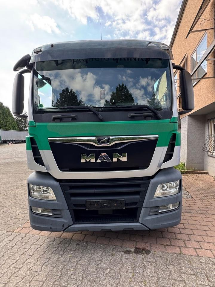 MAN TGS 26.460 2xAHK/2xLBW/Lenk-Lift/kpl.Zug - Kamion sa zatvorenim sandukom: slika 3 MAN TGS 26.460 2xAHK/2xLBW/Lenk-Lift/kpl.Zug - Kamion sa zatvorenim sandukom: slika 3