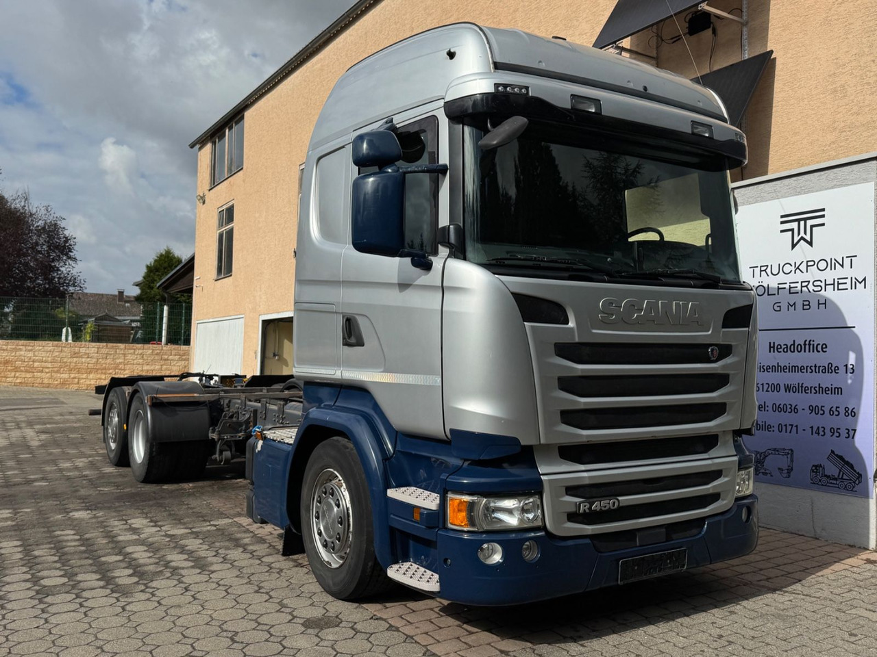Scania R450/Retarder/Lenk-Lift/Highline - Kamion sa golom šasijom i zatvorenom kabinom: slika 1 Scania R450/Retarder/Lenk-Lift/Highline - Kamion sa golom šasijom i zatvorenom kabinom: slika 1