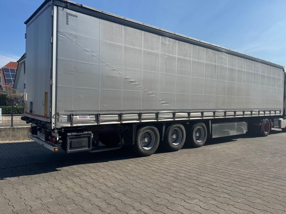 Schmitz Cargobull SCS 24-L/Zertifiziert/Lift/Top-Zustand! - Poluprikolica sa ceradom: slika 2 Schmitz Cargobull SCS 24-L/Zertifiziert/Lift/Top-Zustand! - Poluprikolica sa ceradom: slika 2