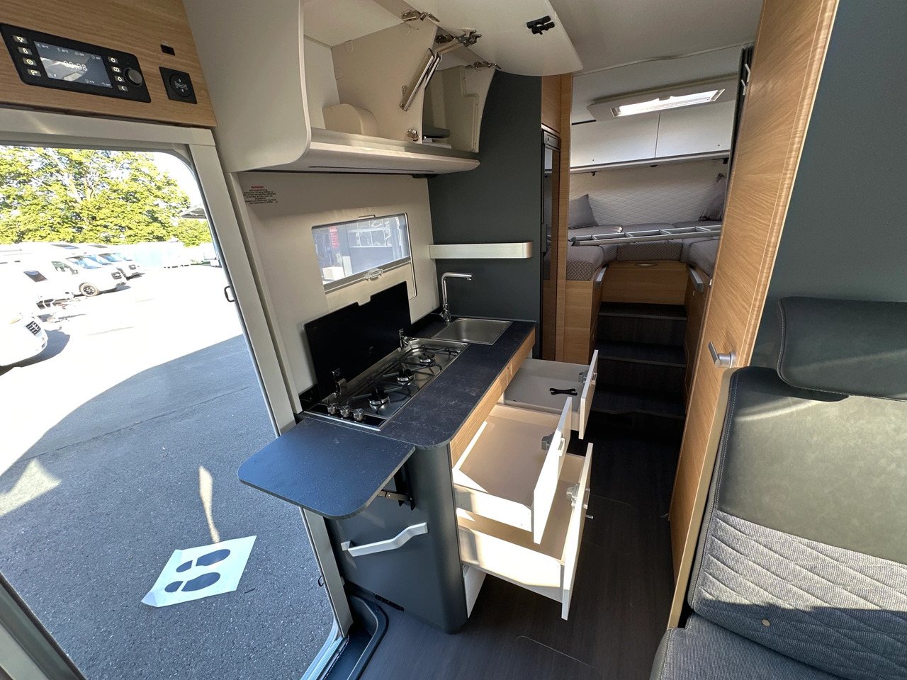 ADRIA Sonic Plus 600 SL - Integrisani kamper: slika 5 ADRIA Sonic Plus 600 SL - Integrisani kamper: slika 5