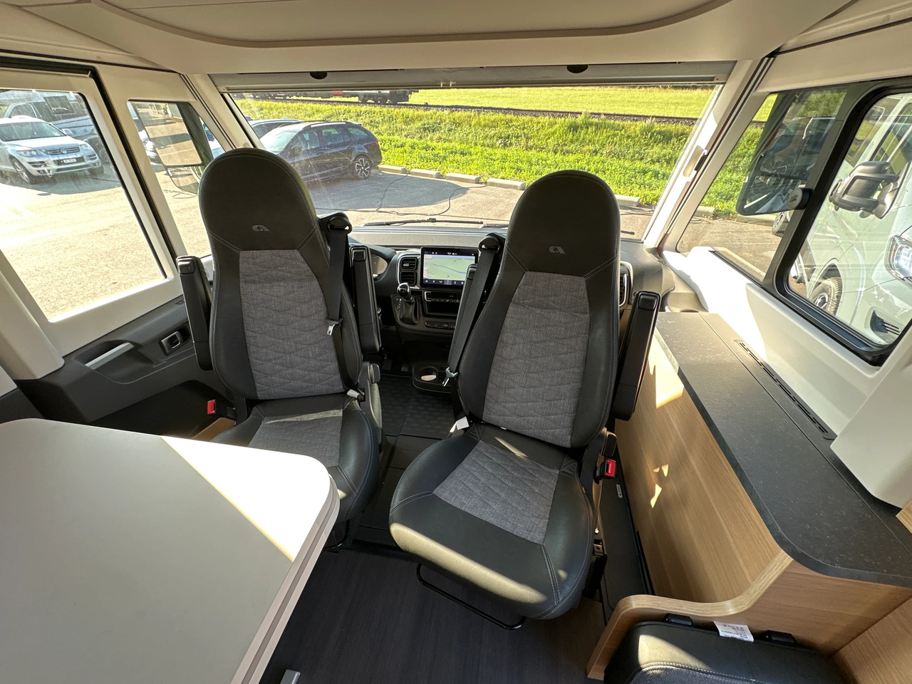 ADRIA Sonic Plus 600 SL - Integrisani kamper: slika 4 ADRIA Sonic Plus 600 SL - Integrisani kamper: slika 4