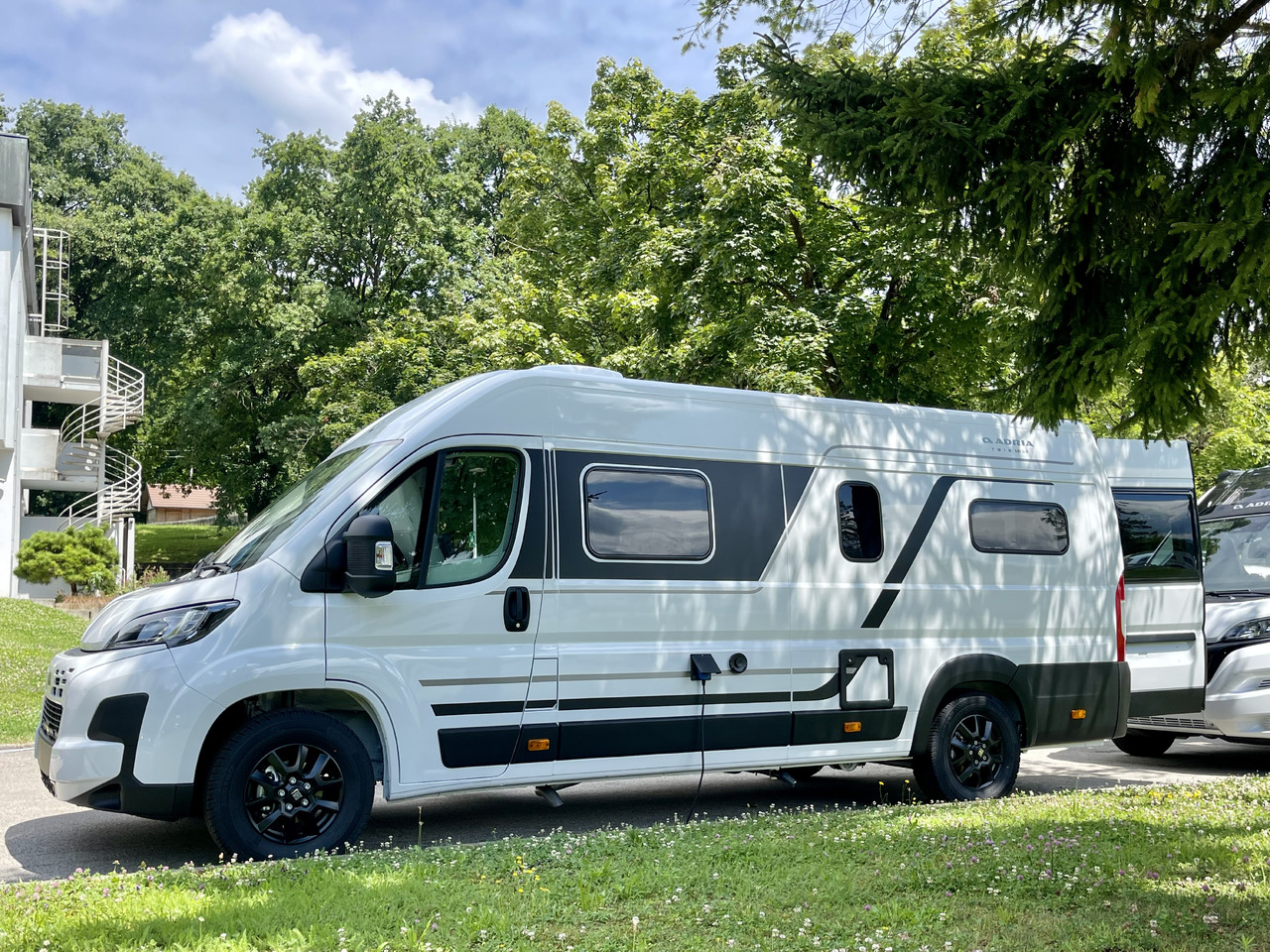 ADRIA Twin 640 SLB - Kamp kombi: slika 2 ADRIA Twin 640 SLB - Kamp kombi: slika 2