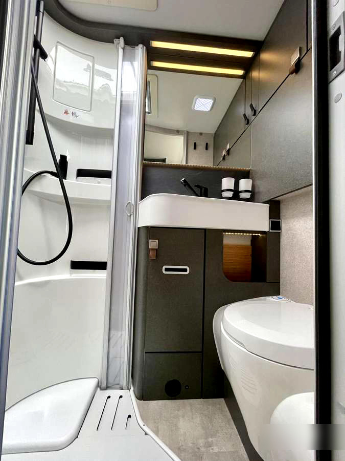 Novu Poluintegrisani kamper Hymer MLT 580 4x4: slika 17 Novu Poluintegrisani kamper Hymer MLT 580 4x4: slika 17