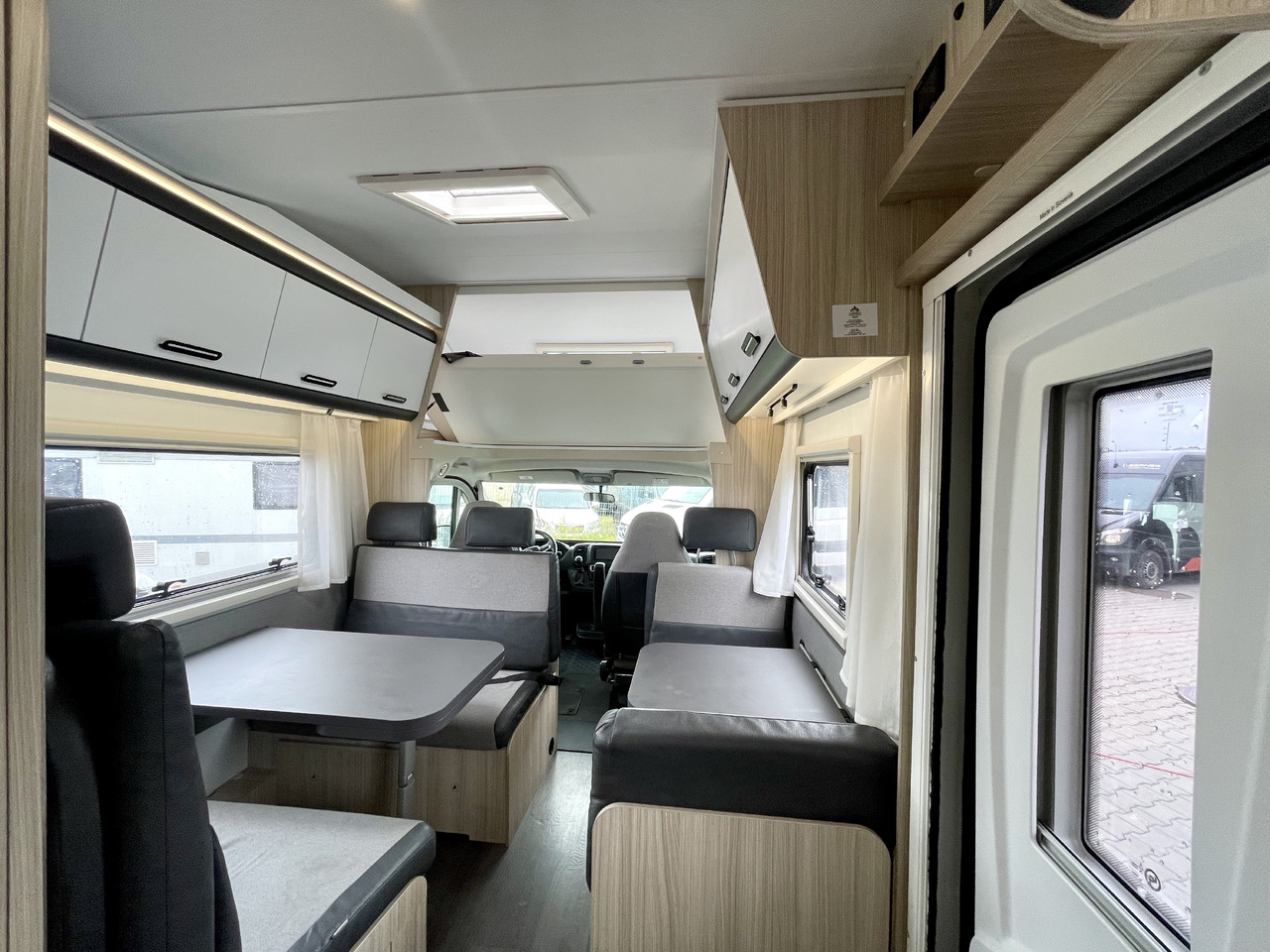 SUN LIVING A 70 DK - Alkoven kamper: slika 5 SUN LIVING A 70 DK - Alkoven kamper: slika 5