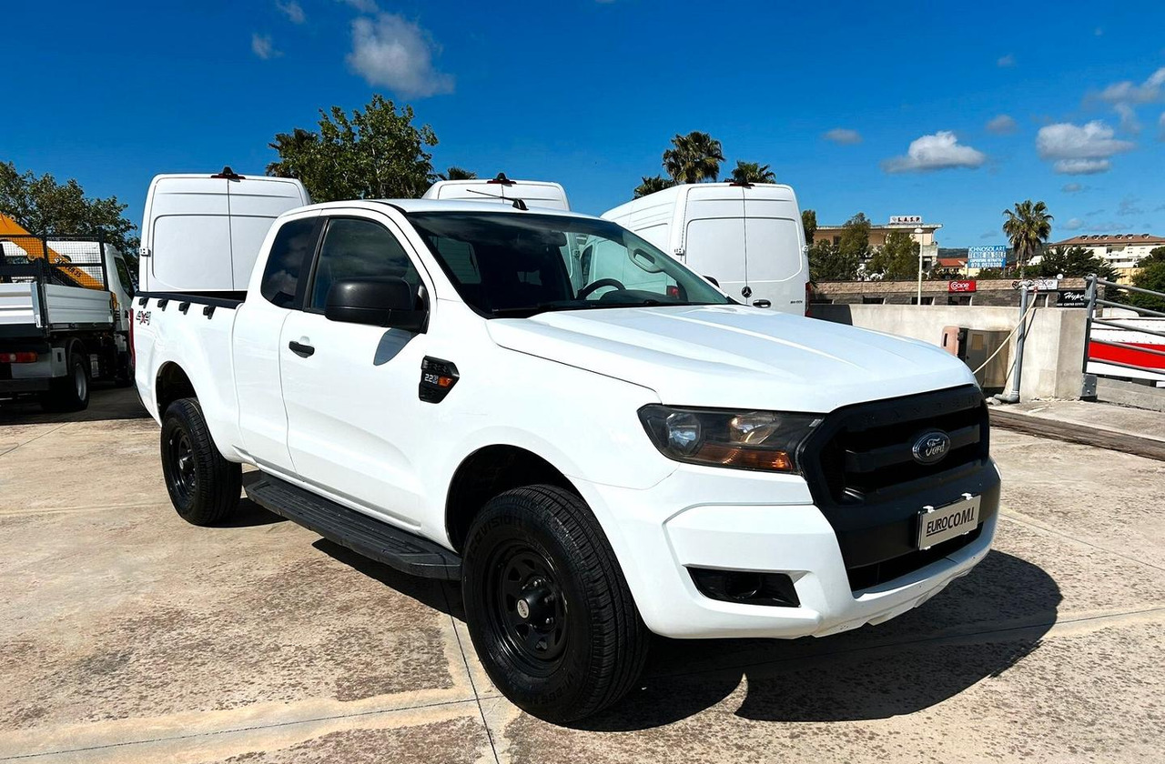 Ford Ranger 2.2 160 cv XL Supercab 4 posti 4wd gan - Pikap: slika 3 Ford Ranger 2.2 160 cv XL Supercab 4 posti 4wd gan - Pikap: slika 3
