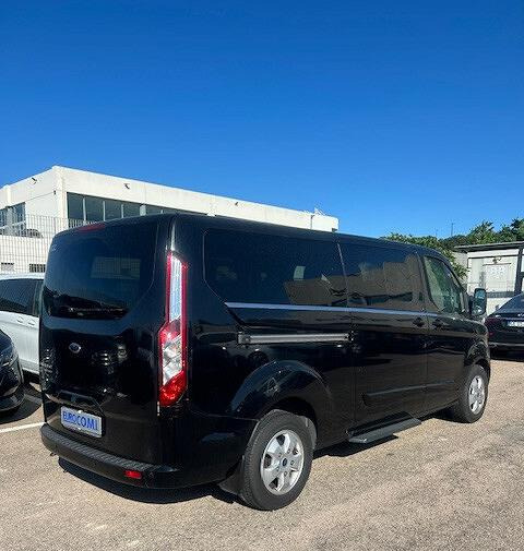 Ford Tourneo Custom Tourneo Custom 310 2.0 TDCi 17 - Automobil: slika 4 Ford Tourneo Custom Tourneo Custom 310 2.0 TDCi 17 - Automobil: slika 4