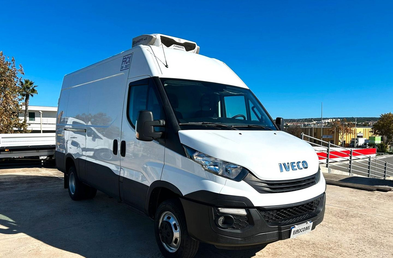 Iveco Daily 35C15 Furgone gemellato Isotermico - Dostavno vozilo hladnjača: slika 3 Iveco Daily 35C15 Furgone gemellato Isotermico - Dostavno vozilo hladnjača: slika 3