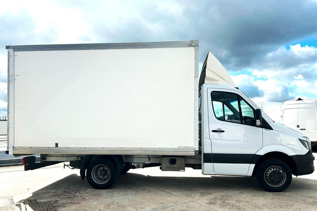 Mercedes Benz Sprinter 416 T 37/35 gemellato con F - Dostavno vozilo sa zatvorenim sandukom: slika 4 Mercedes Benz Sprinter 416 T 37/35 gemellato con F - Dostavno vozilo sa zatvorenim sandukom: slika 4