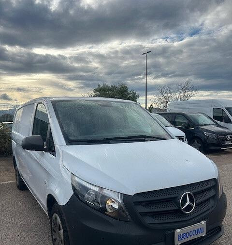Mercedes Benz VITO FURGONE 110 LONG TRAZ. ANT. - Furgon: slika 4 Mercedes Benz VITO FURGONE 110 LONG TRAZ. ANT. - Furgon: slika 4