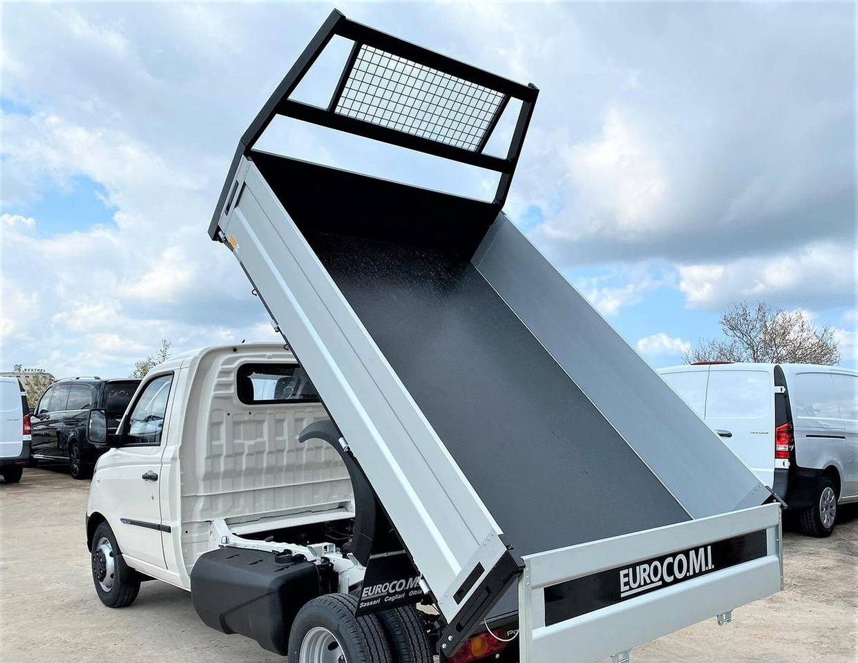 Piaggio Porter NP6 1.5 Ribaltabile *PROMO* - Dostavno vozilo kiper: slika 4 Piaggio Porter NP6 1.5 Ribaltabile *PROMO* - Dostavno vozilo kiper: slika 4