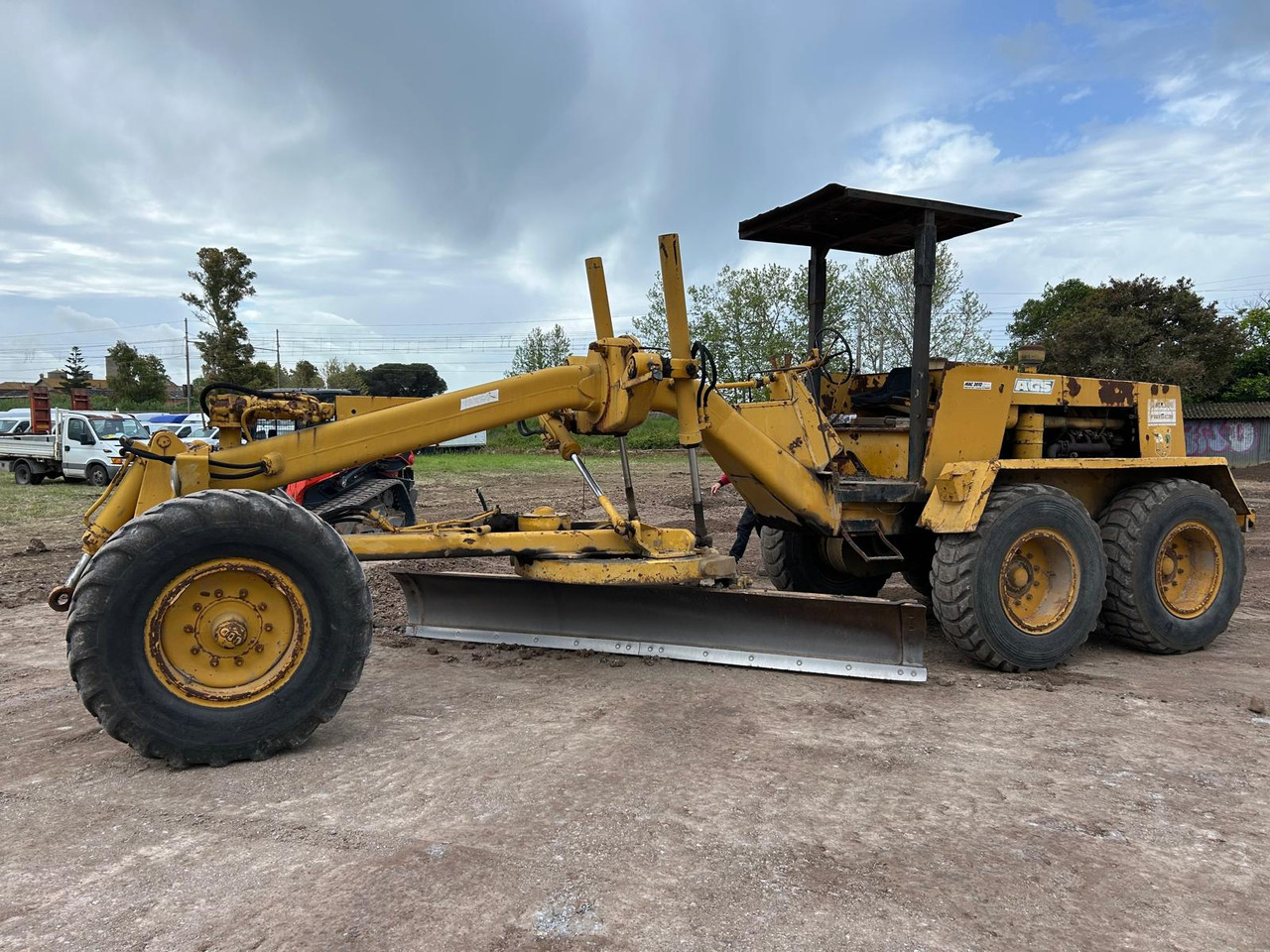 FIAT ALLIS F11.5 - Grejder: slika 1 FIAT ALLIS F11.5 - Grejder: slika 1