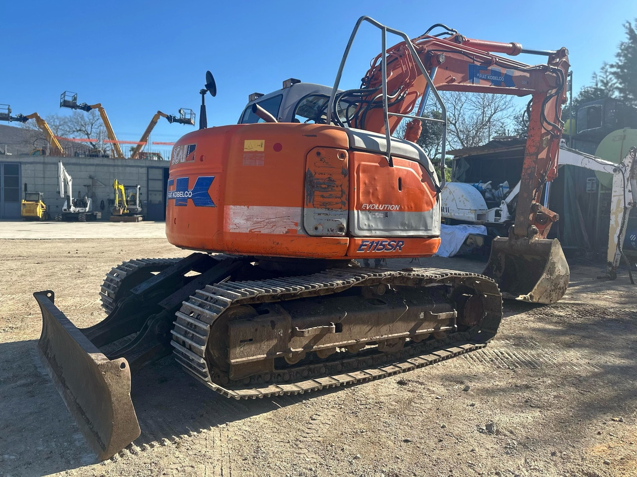 FIAT KOBELCO E115SR - Bager guseničar: slika 3 FIAT KOBELCO E115SR - Bager guseničar: slika 3