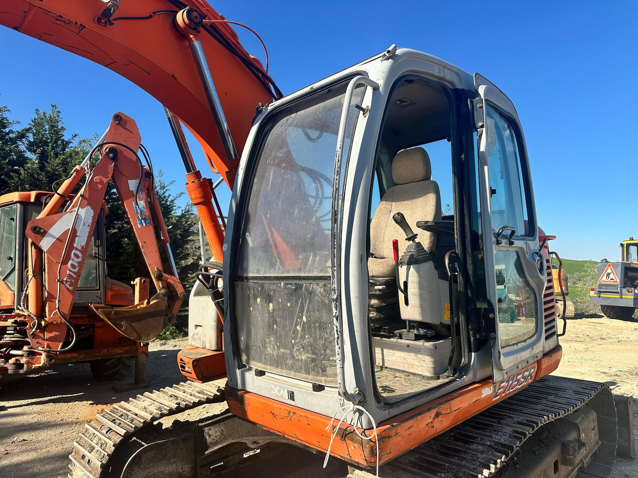 FIAT KOBELCO E115SR - Bager guseničar: slika 5 FIAT KOBELCO E115SR - Bager guseničar: slika 5