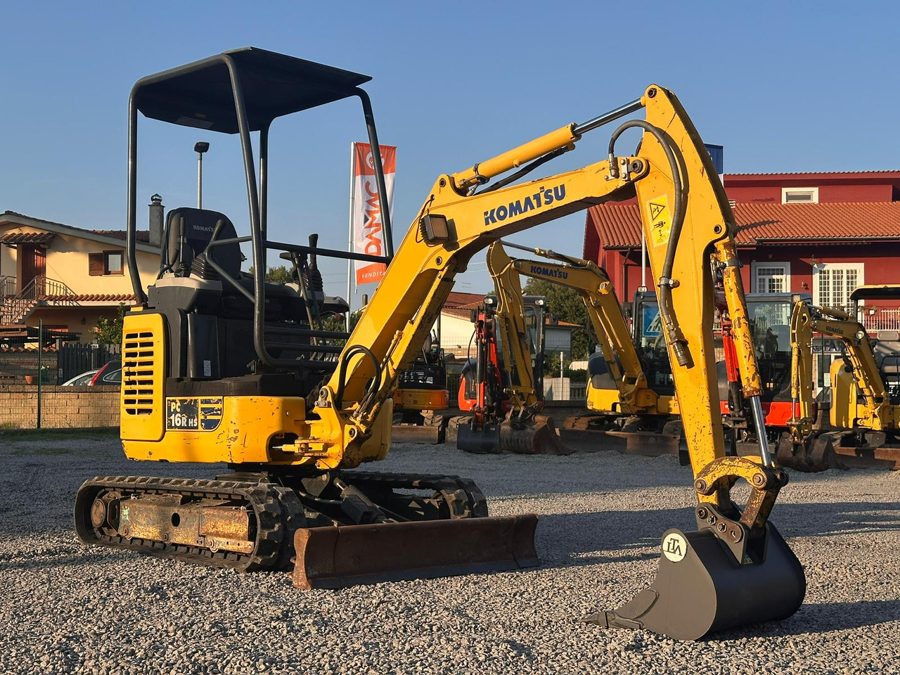 KOMATSU PC16R-3HS - Mini bager: slika 1 KOMATSU PC16R-3HS - Mini bager: slika 1
