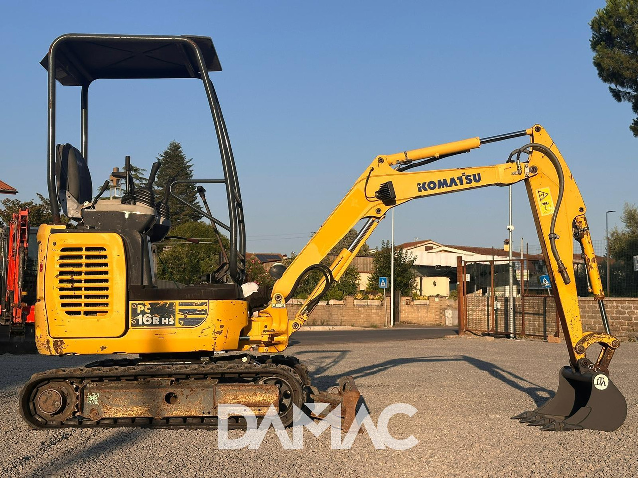 KOMATSU PC16R-3HS - Mini bager: slika 2 KOMATSU PC16R-3HS - Mini bager: slika 2
