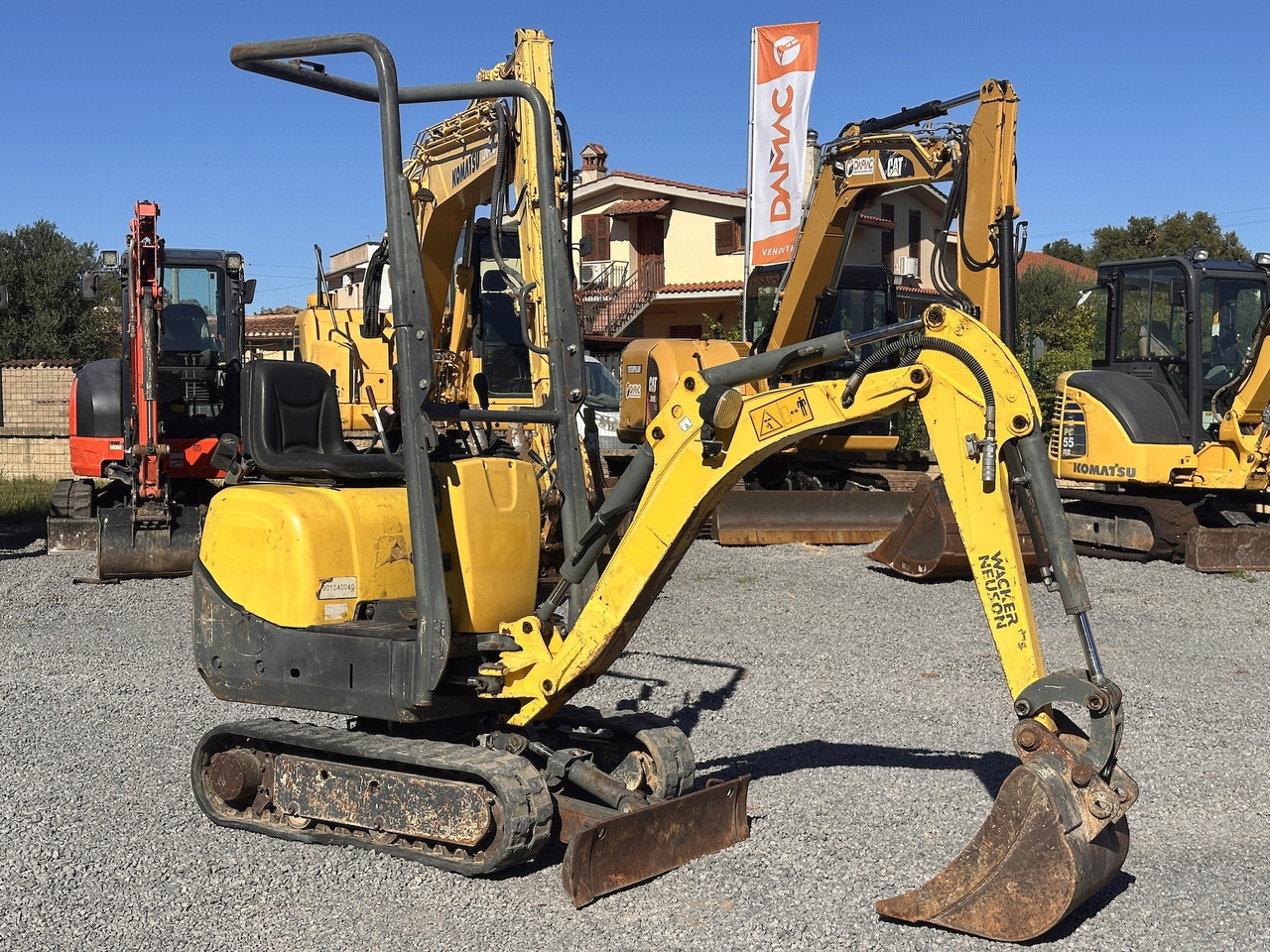 WACKER NEUSON E08-01 - Mini bager: slika 1 WACKER NEUSON E08-01 - Mini bager: slika 1