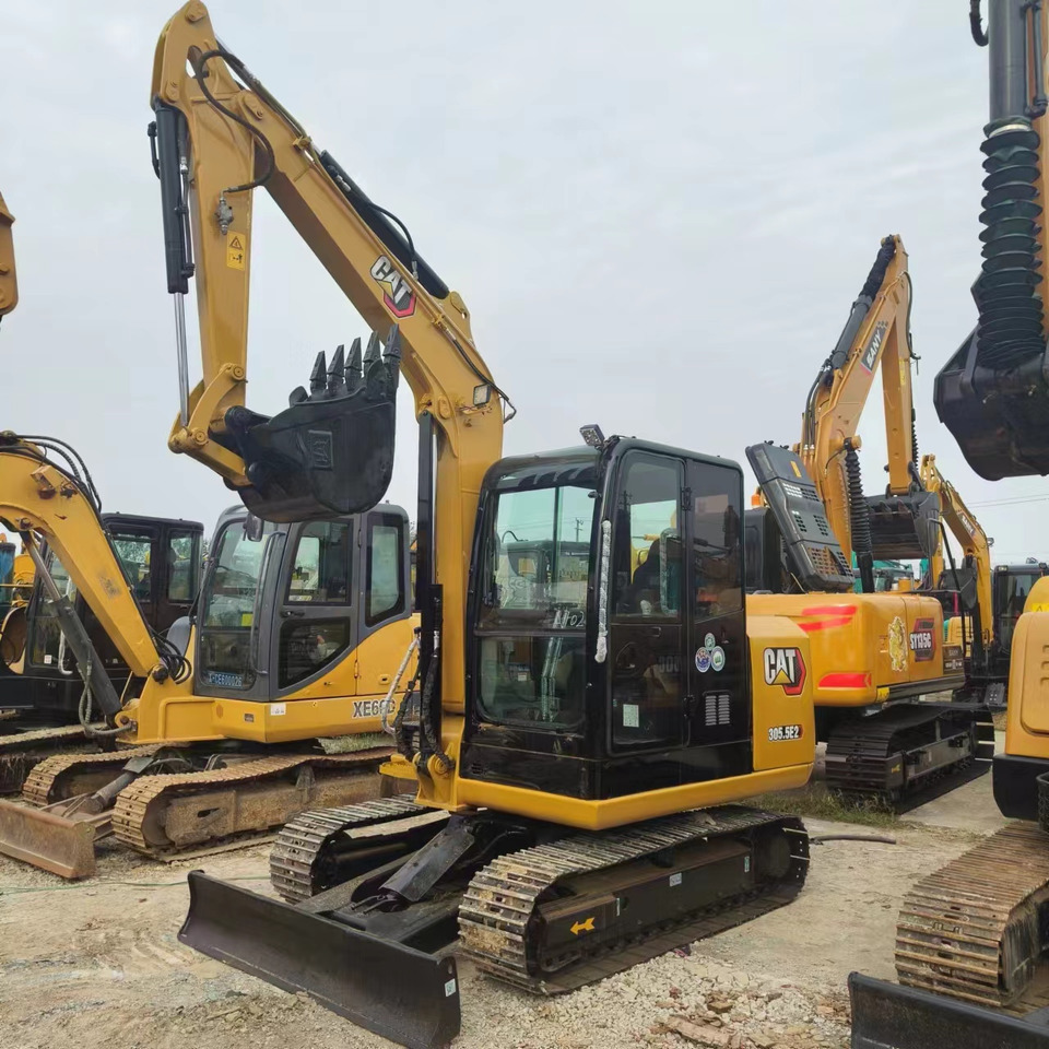 CATERPILLAR 305.5E2 - Mini bager: slika 1 CATERPILLAR 305.5E2 - Mini bager: slika 1