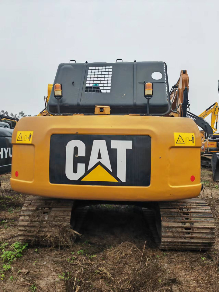 CATERPILLAR 320D2 - Bager guseničar: slika 4 CATERPILLAR 320D2 - Bager guseničar: slika 4