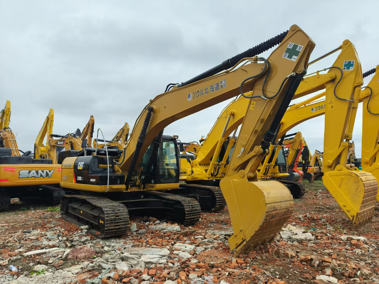 CATERPILLAR 320D2L - Bager guseničar: slika 3 CATERPILLAR 320D2L - Bager guseničar: slika 3