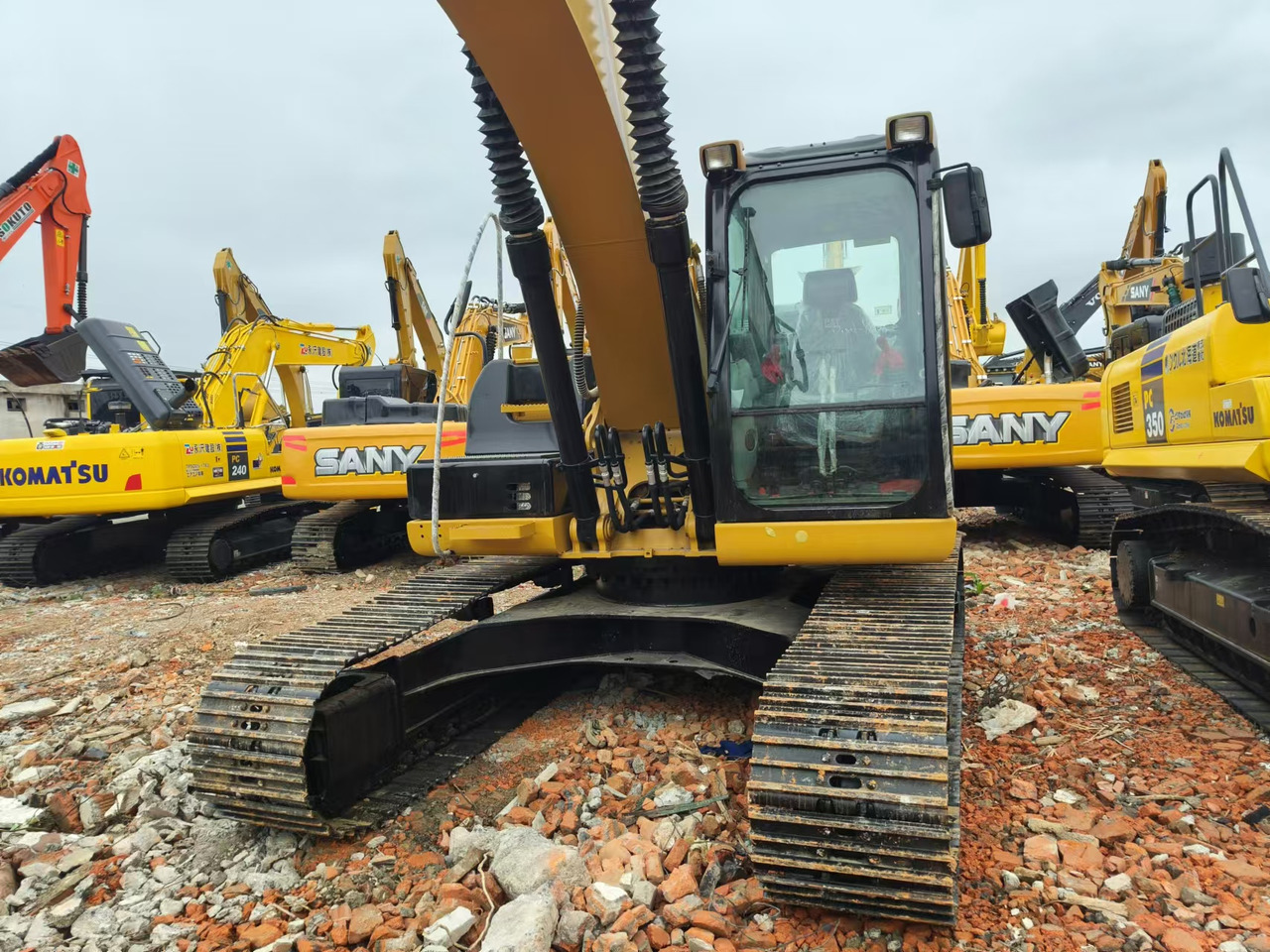CATERPILLAR 320D2L - Bager guseničar: slika 4 CATERPILLAR 320D2L - Bager guseničar: slika 4