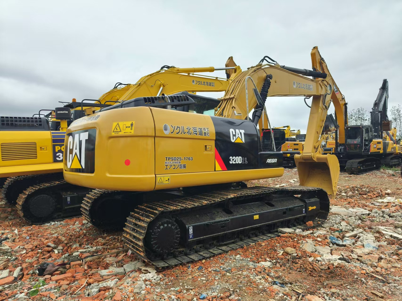 CATERPILLAR 320D2L - Bager guseničar: slika 1 CATERPILLAR 320D2L - Bager guseničar: slika 1