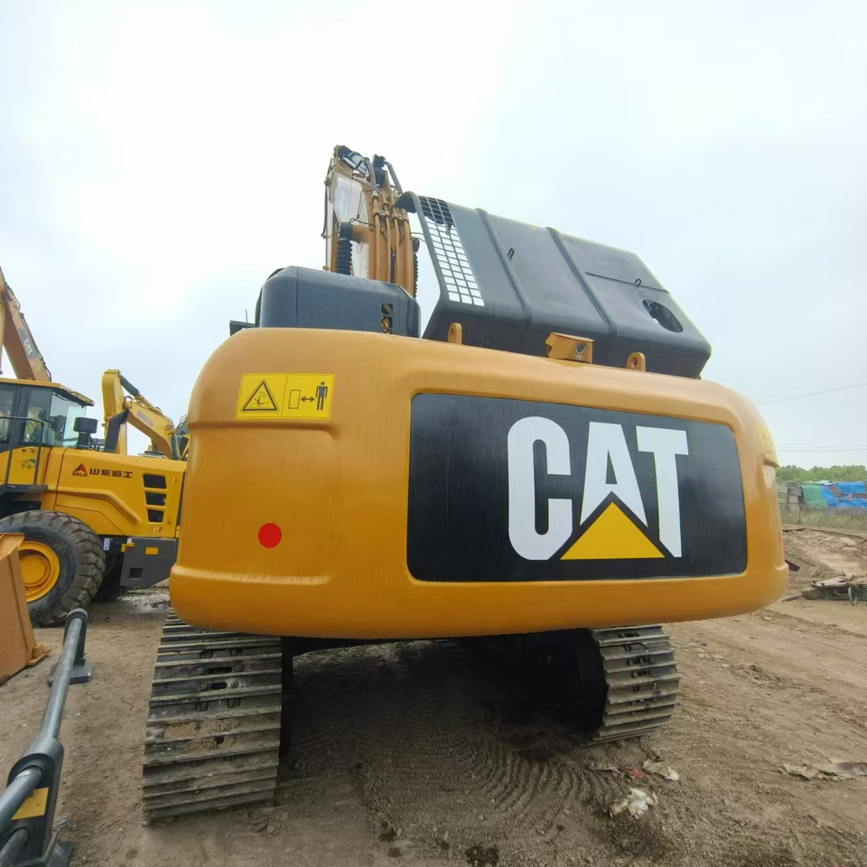 Bager guseničar CATERPILLAR 330D2: slika 6