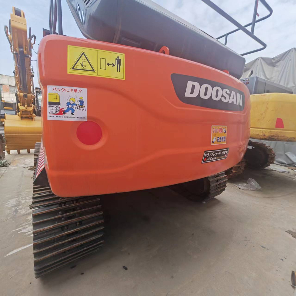 DOOSAN DX300 - Bager guseničar: slika 3 DOOSAN DX300 - Bager guseničar: slika 3
