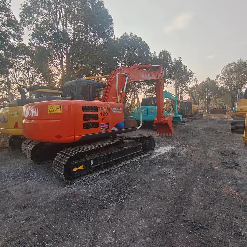 HITACHI ZX120 - Mini bager: slika 1 HITACHI ZX120 - Mini bager: slika 1