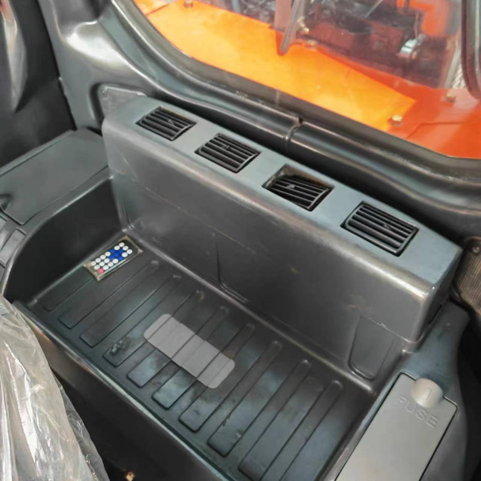 HITACHI ZX120 - Mini bager: slika 3 HITACHI ZX120 - Mini bager: slika 3