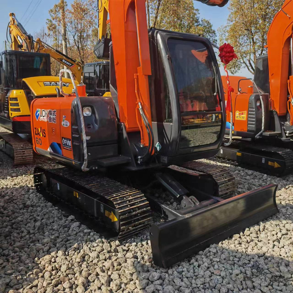 HITACHI ZX60 - Mini bager: slika 3 HITACHI ZX60 - Mini bager: slika 3