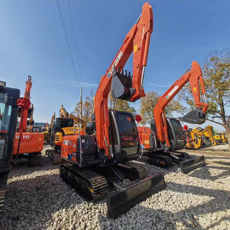 HITACHI ZX60 - Mini bager: slika 2 HITACHI ZX60 - Mini bager: slika 2