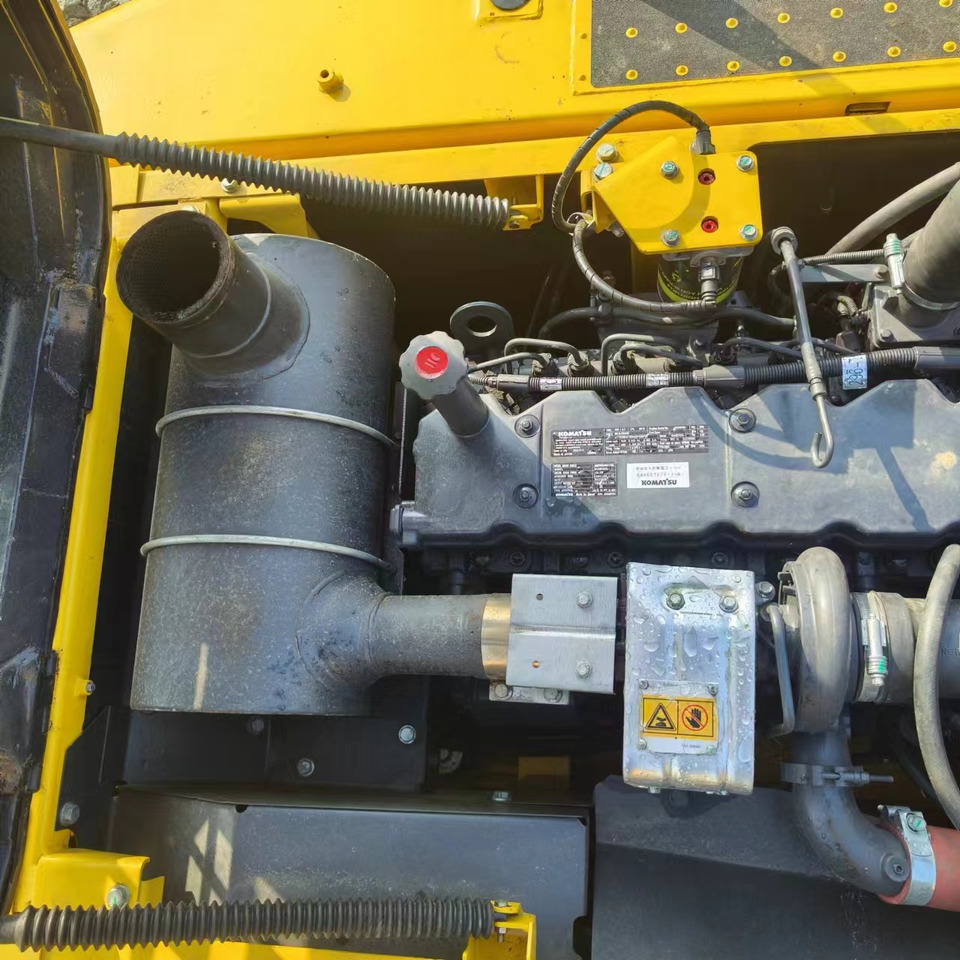 KOMATSU PC200 - Bager guseničar: slika 2 KOMATSU PC200 - Bager guseničar: slika 2