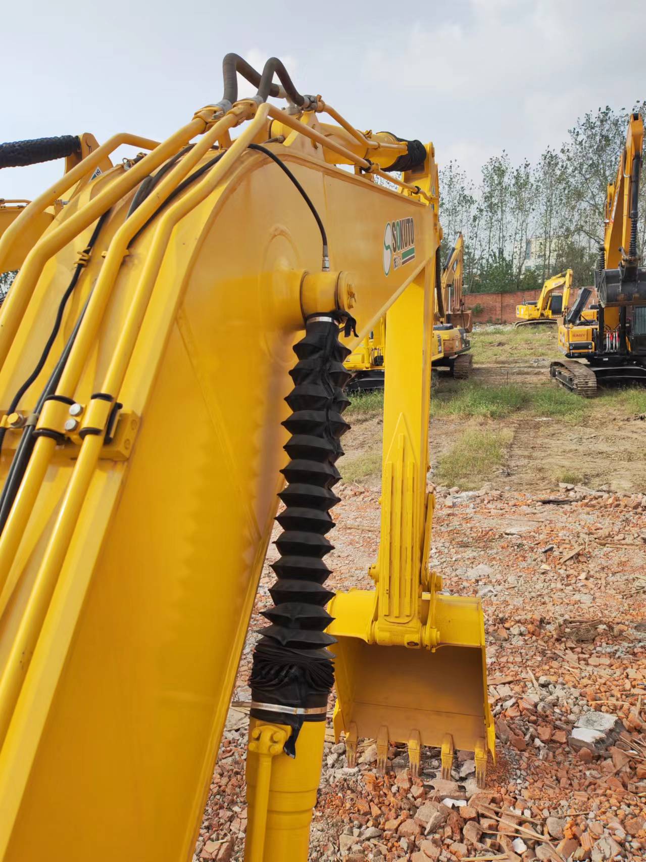 KOMATSU PC200 - Bager guseničar: slika 4 KOMATSU PC200 - Bager guseničar: slika 4