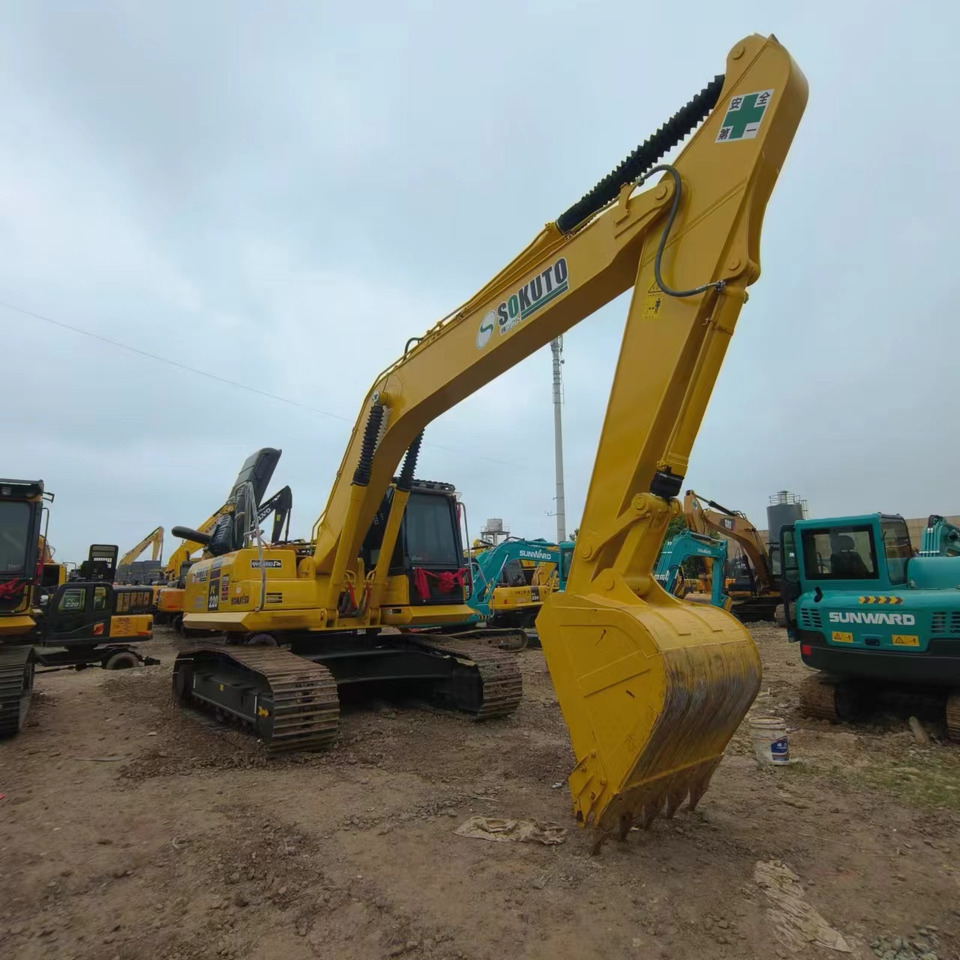 KOMATSU PC220-8 - Bager guseničar: slika 2 KOMATSU PC220-8 - Bager guseničar: slika 2