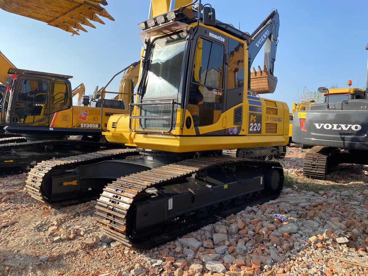 KOMATSU PC220 - Bager guseničar: slika 3 KOMATSU PC220 - Bager guseničar: slika 3