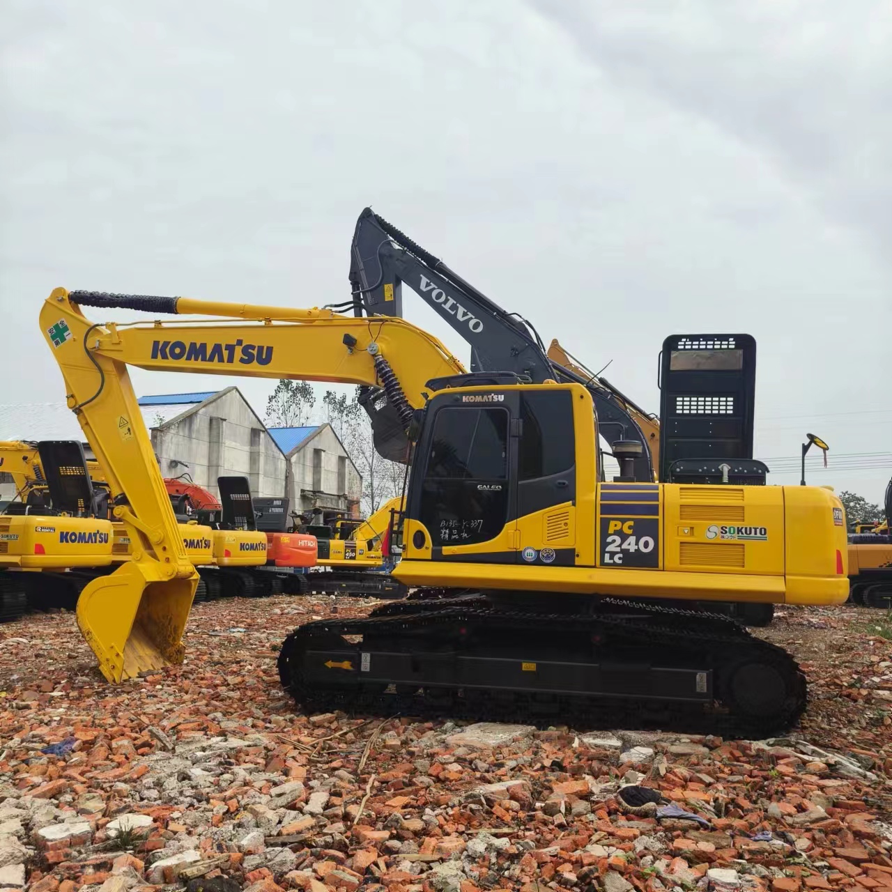 KOMATSU PC240 - Bager guseničar: slika 1 KOMATSU PC240 - Bager guseničar: slika 1