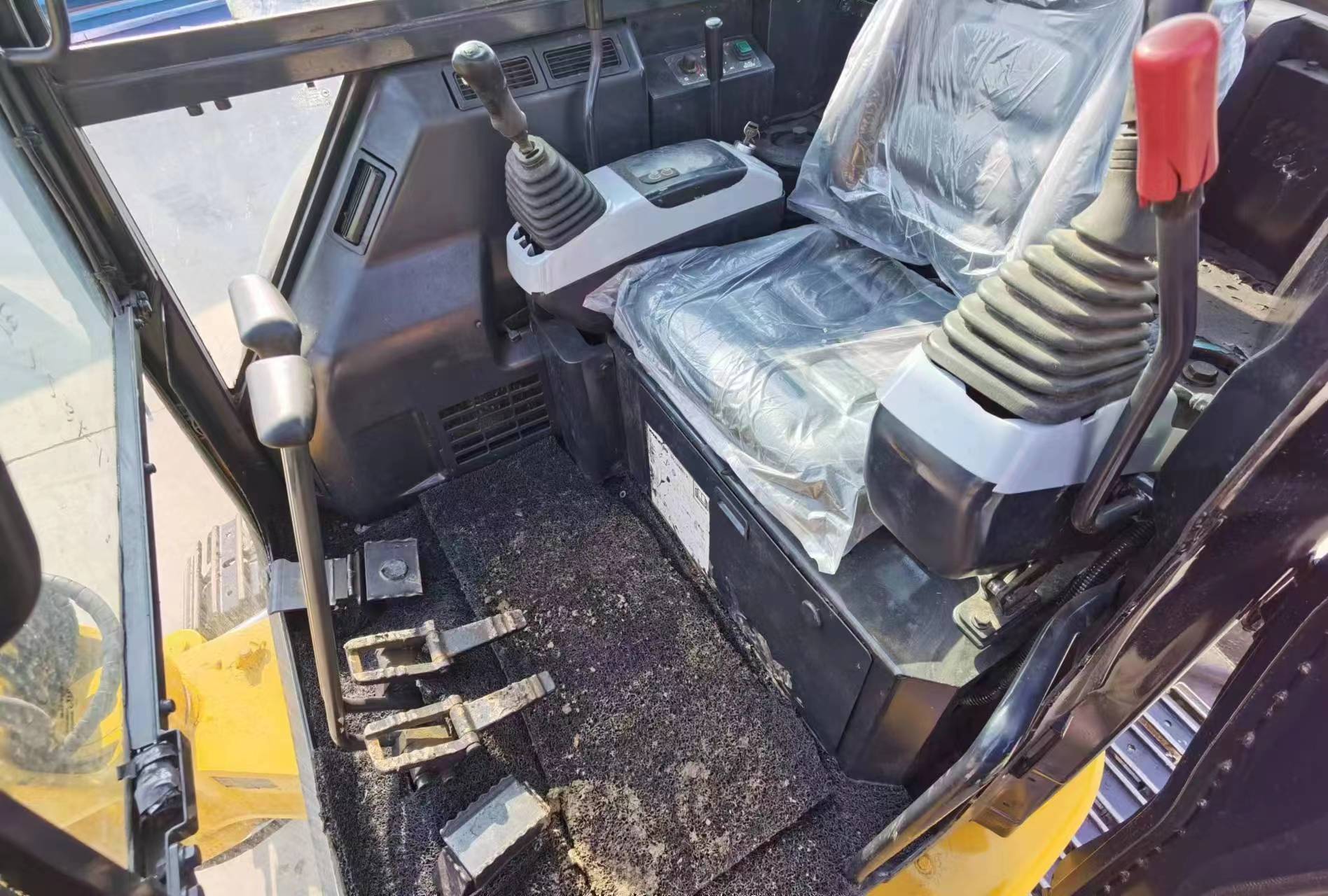 KOMATSU PC35 - Mini bager: slika 4 KOMATSU PC35 - Mini bager: slika 4