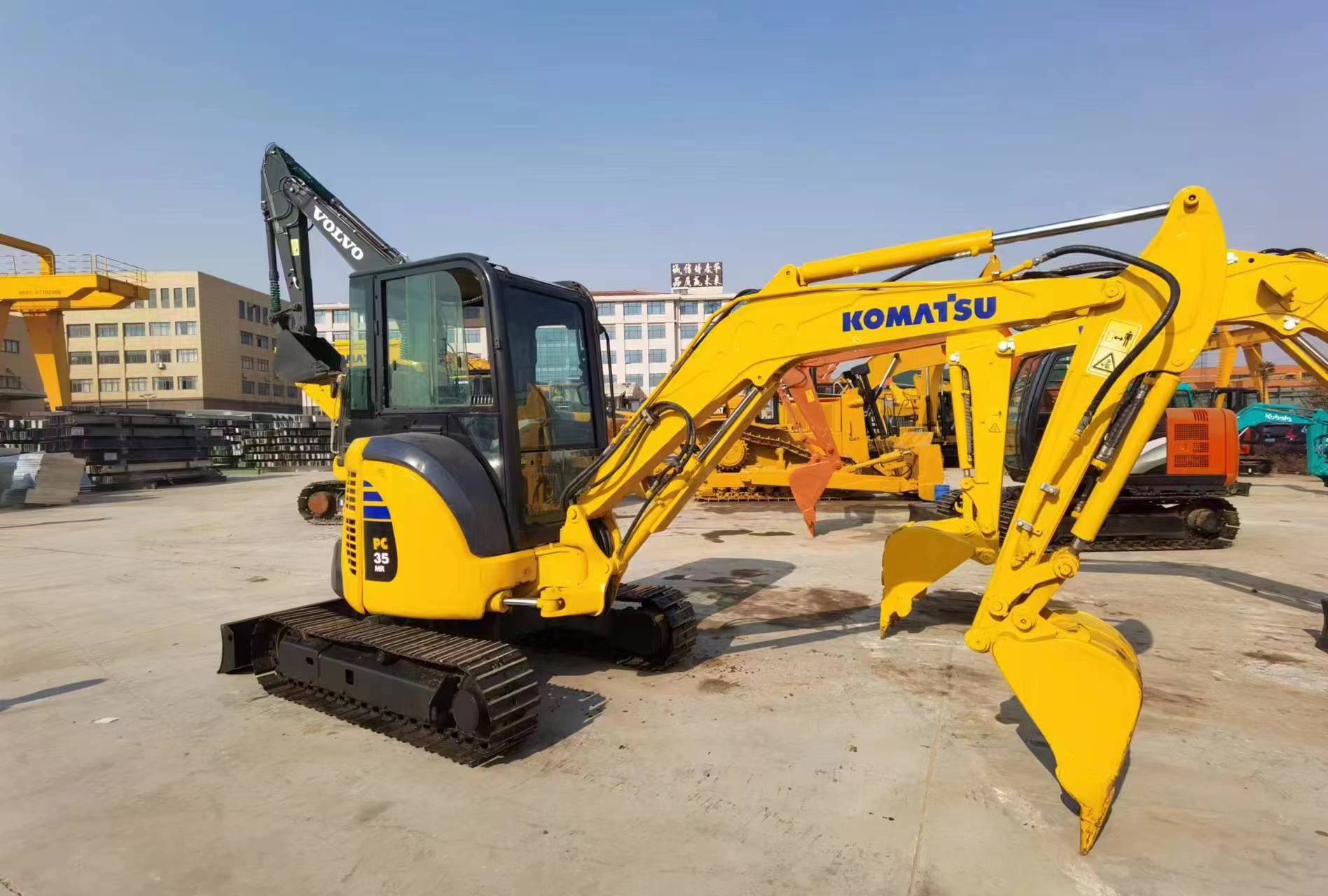 KOMATSU PC35 - Mini bager: slika 2 KOMATSU PC35 - Mini bager: slika 2