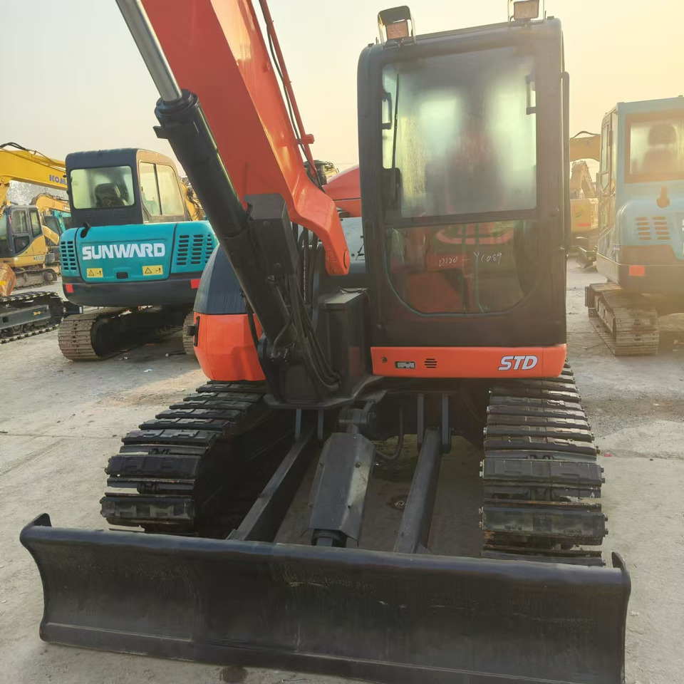 KUBOTA KX185 - Bager guseničar: slika 4 KUBOTA KX185 - Bager guseničar: slika 4