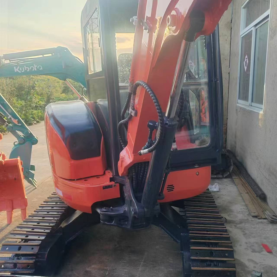 Mini bager KUBOTA U35: slika 8 Mini bager KUBOTA U35: slika 8