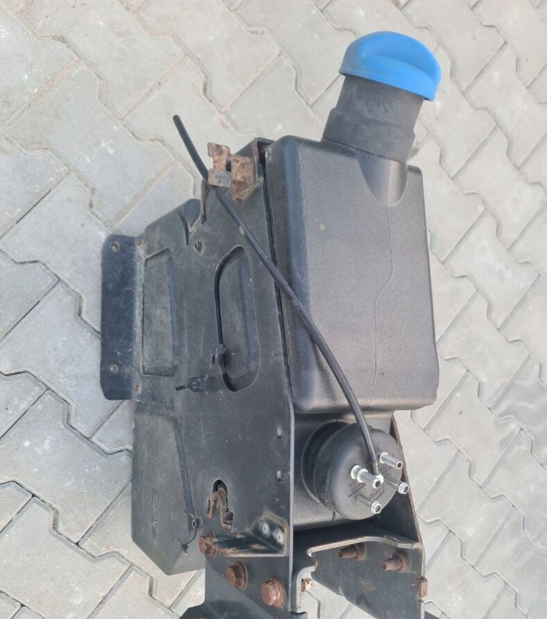 207667733   Volvo FL FE - Rezervoar za AdBlue tečnost za Kamion: slika 1 207667733   Volvo FL FE - Rezervoar za AdBlue tečnost za Kamion: slika 1