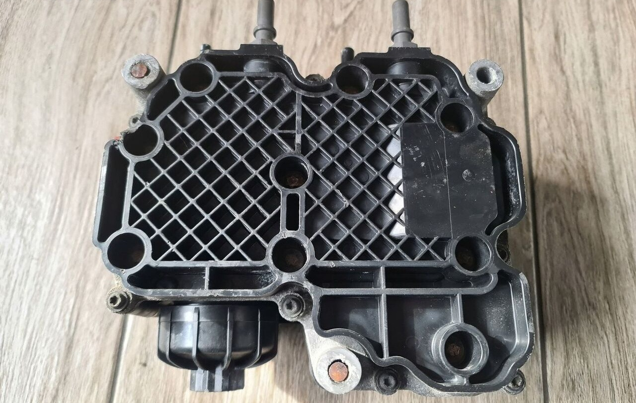 21574975   Volvo FH4 - Izduvni sistem za Kamion: slika 2 21574975   Volvo FH4 - Izduvni sistem za Kamion: slika 2