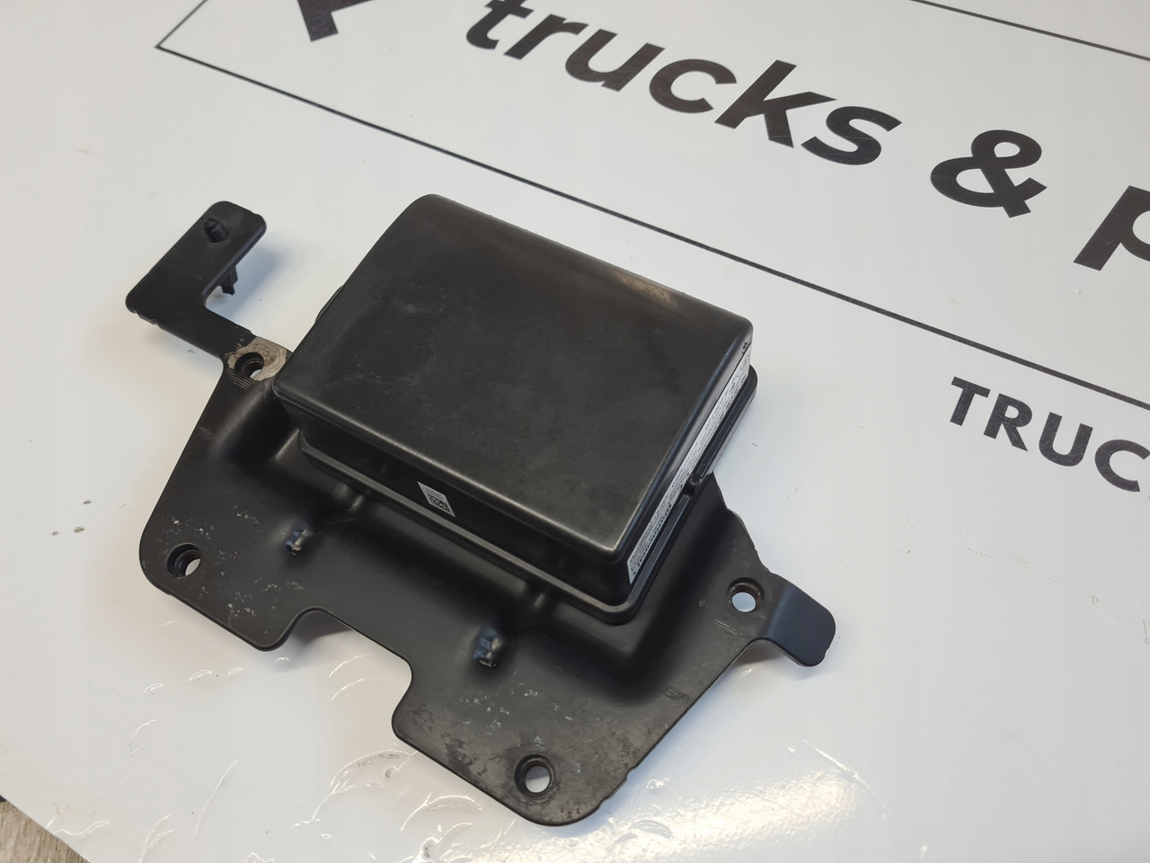 CONTINENTAL RADAR DISTRONIK MOCOWANIE RENAULT GAMA RANGE VOLVO FH FM 4 FH 16 FMX FL FE - Senzor za Kamion: slika 3 CONTINENTAL RADAR DISTRONIK MOCOWANIE RENAULT GAMA RANGE VOLVO FH FM 4 FH 16 FMX FL FE - Senzor za Kamion: slika 3