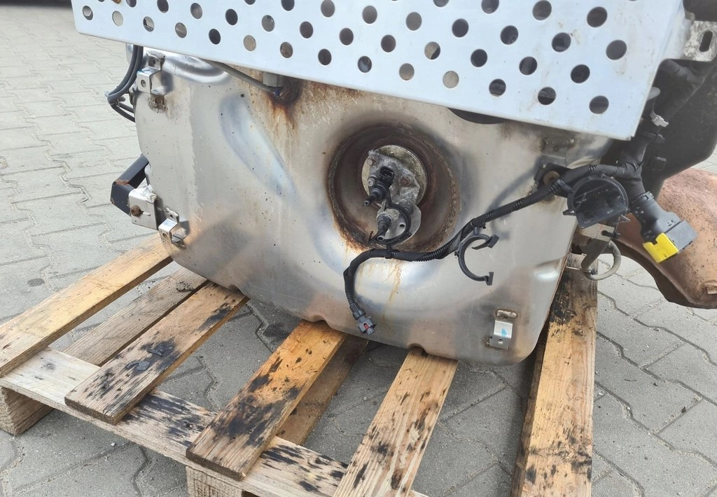 FORD KATALIZATOR TŁUMIK DPF FILTR KOMPLETNY FORD F-MAX CARGO 500 EURO 6 - Prigušivač: slika 4 FORD KATALIZATOR TŁUMIK DPF FILTR KOMPLETNY FORD F-MAX CARGO 500 EURO 6 - Prigušivač: slika 4