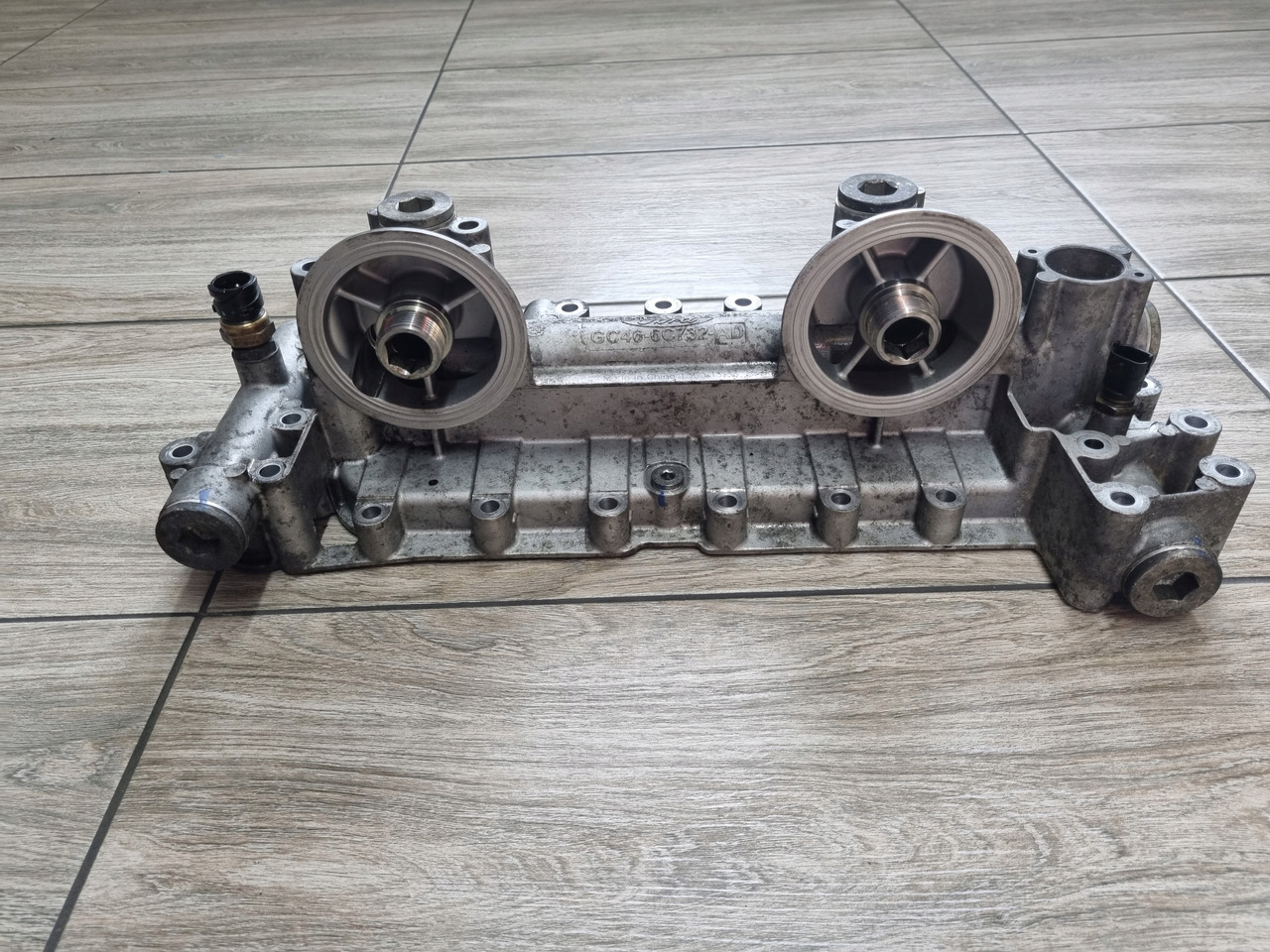 FORD PODSTAWA FILTRÓW OLEJU FORD F-MAX 500 GC46 6C732 AD - Filter za ulje za Kamion: slika 2 FORD PODSTAWA FILTRÓW OLEJU FORD F-MAX 500 GC46 6C732 AD - Filter za ulje za Kamion: slika 2