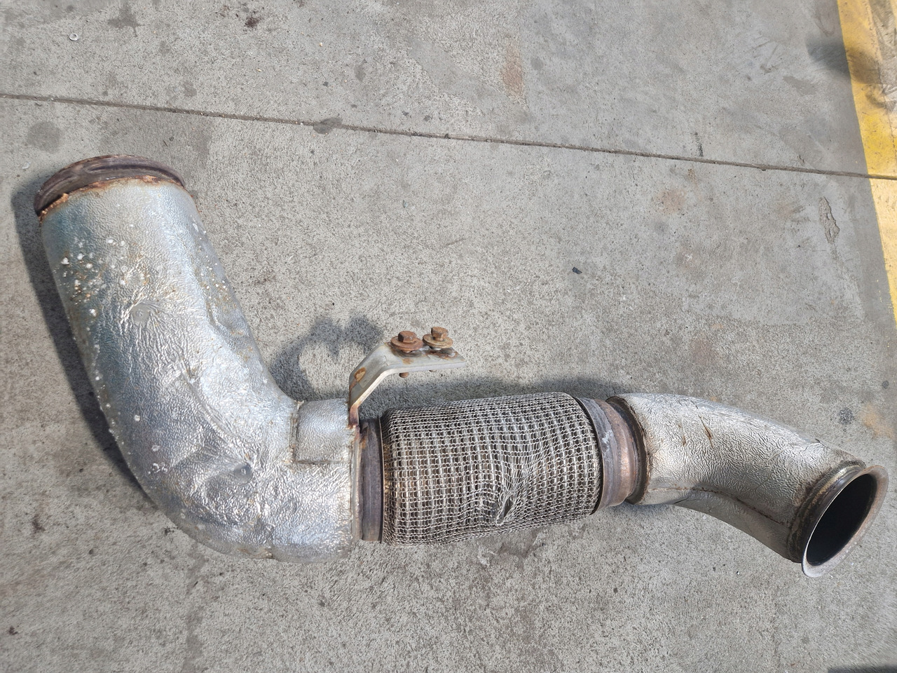 FORD RURA WYDECHOWA KATALIZATORA FORD F-MAX CARGO EURO 6 - Auspuh za Kamion: slika 2 FORD RURA WYDECHOWA KATALIZATORA FORD F-MAX CARGO EURO 6 - Auspuh za Kamion: slika 2